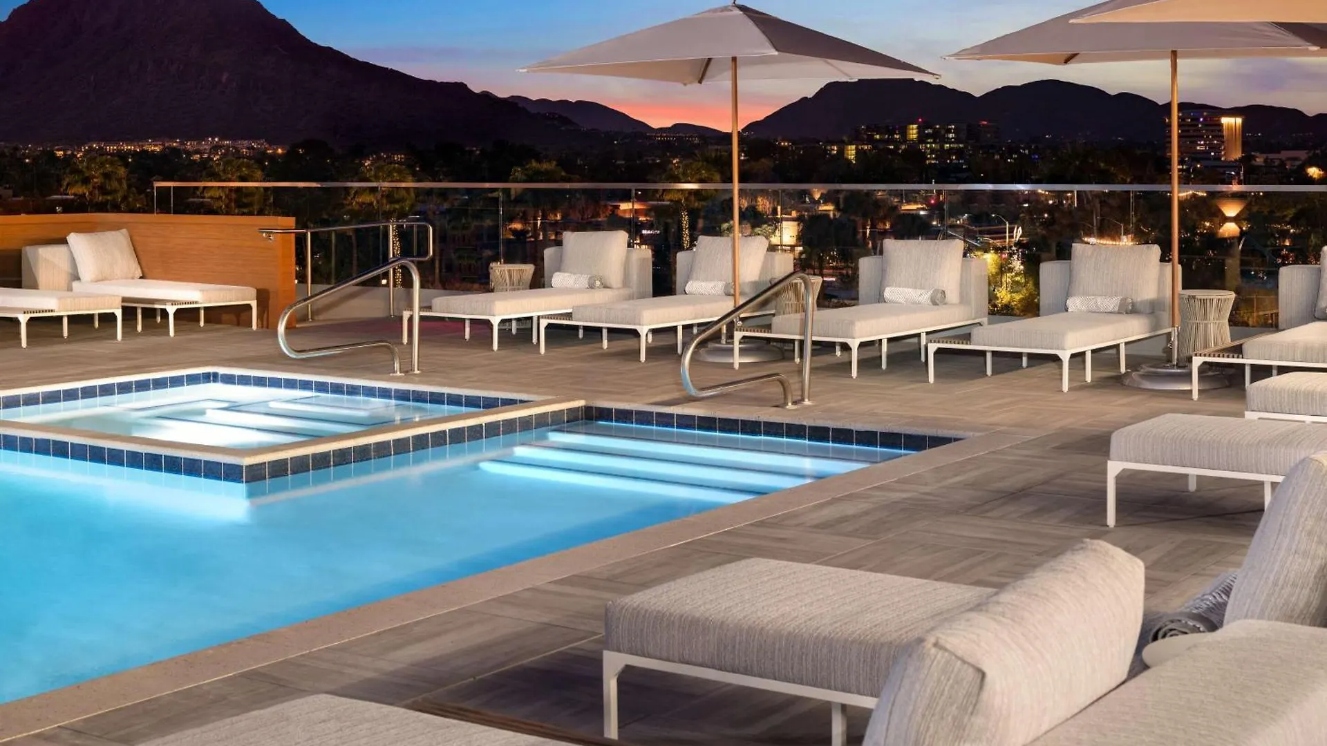 Hotel Canopy By Hilton Scottsdale Old Town